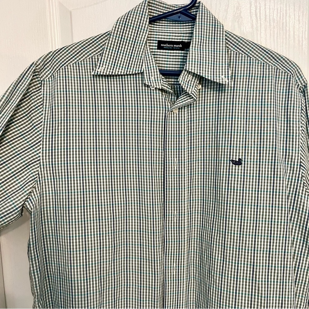 Men’s long sleeve, southern marsh button up shirt, small